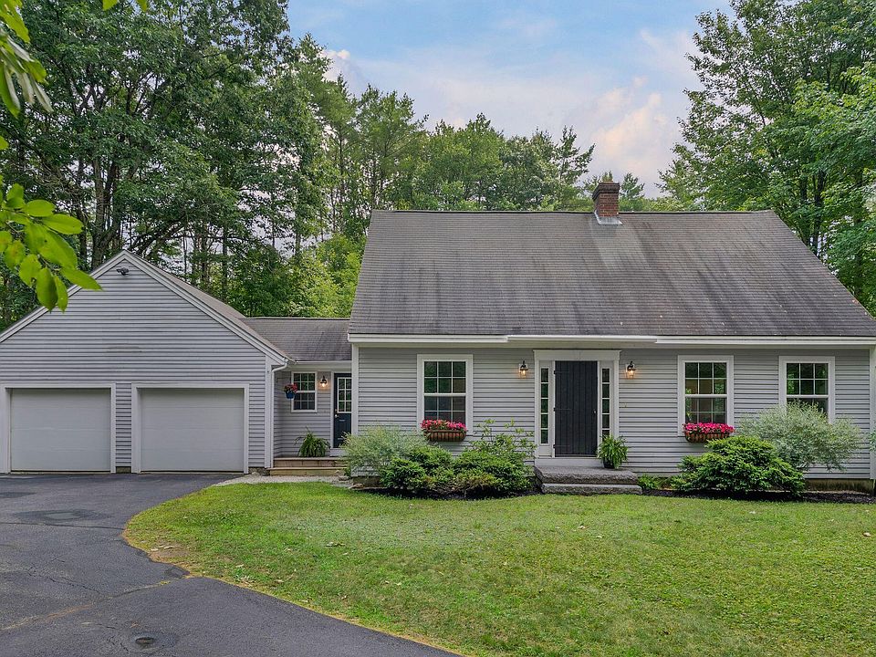 1st image of 14 Titcomb Field Road