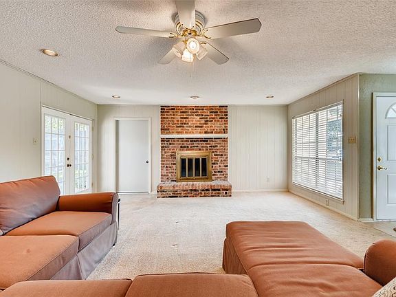 4th image of 805 Charter Oak Ct