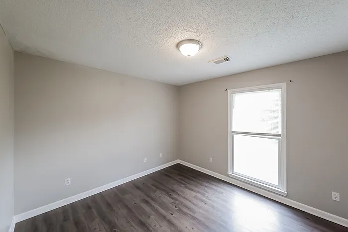 10415 Shadowview Rd — Photo 9
