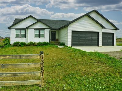 13351 Meadow Creek St, Williston, ND, 58801