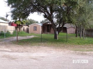 174 Veltri St, Beeville, TX 78102