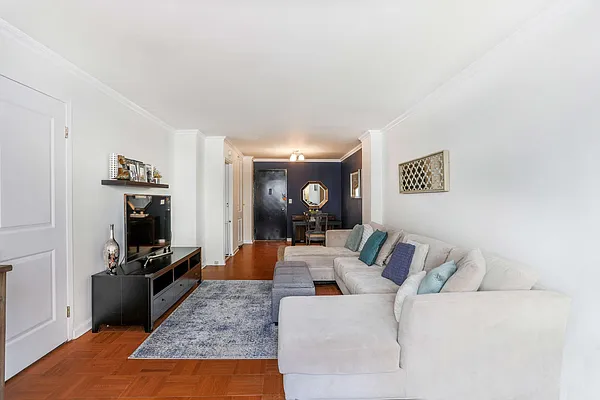 Sold by Compass | media 2