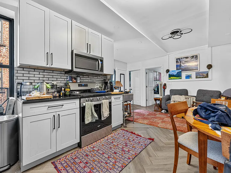256 Pacific St #11 — Photo 3