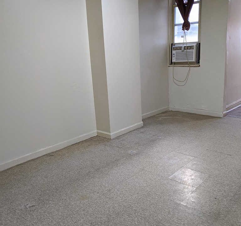 1st image of 818 McKean St