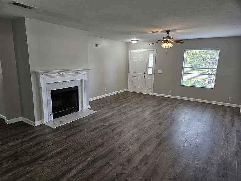 912 Seven Oaks Blvd — Photo 5