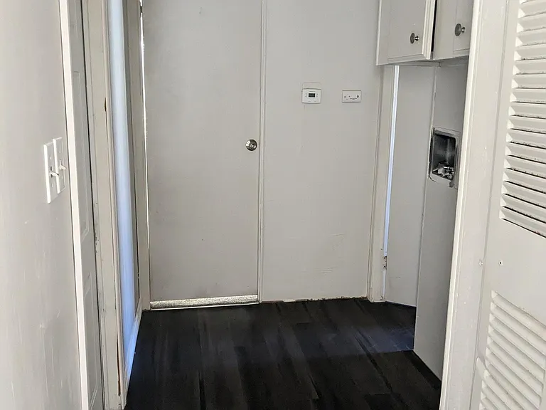 900 N Fretz Ave #10 — Photo 13