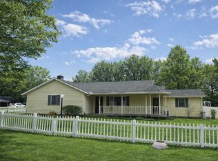 1115 S Clapper Ct, Mahomet, IL 61853