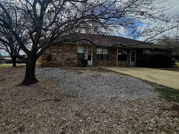 400 Cottonwood Dr, Kingsland, TX 78639