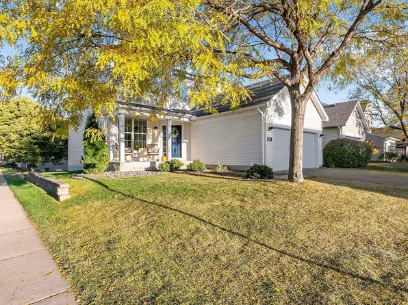 301 Evergreen Ln, Circle Pines, MN 55014