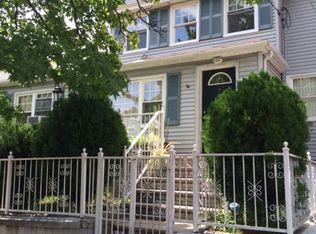 255 8th St, Palisades Park, NJ 07650