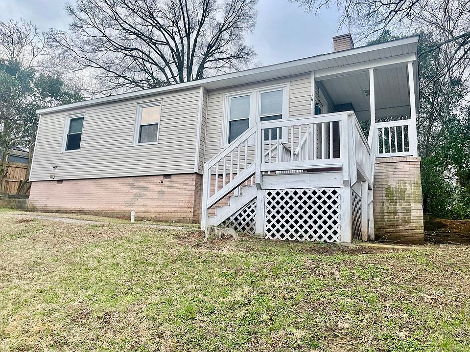 1st image of 2611 Columbus Cir