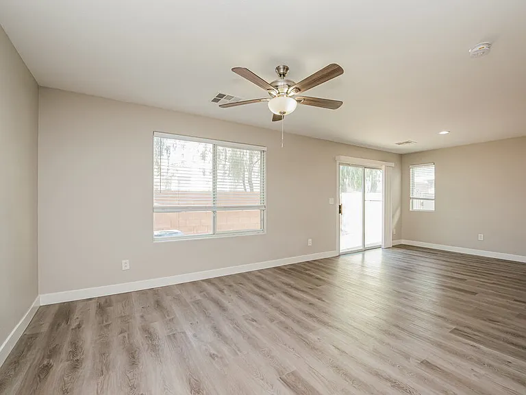 6711 Scarlet Star Ave — Photo 4