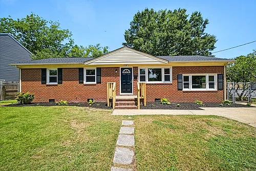 718 Euwanee Pl Photo 1