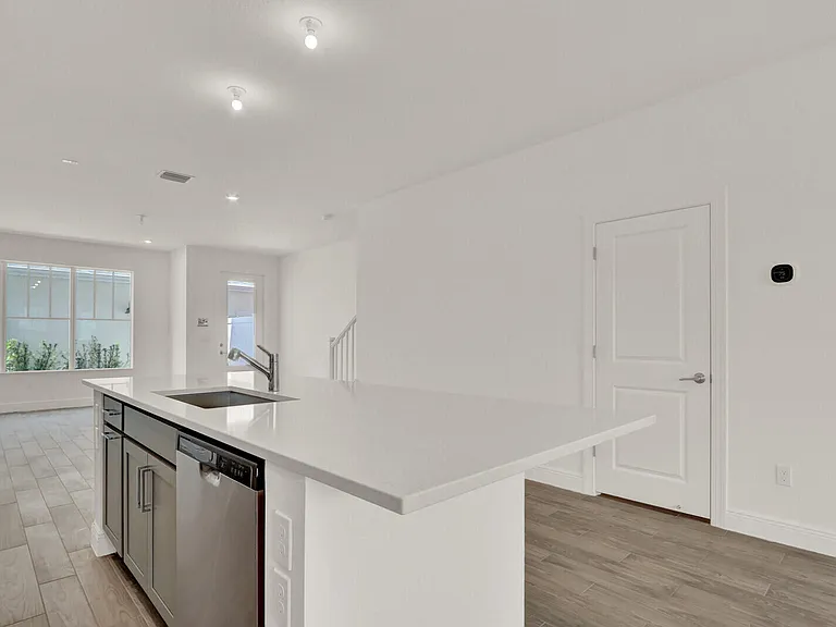 7808 SW Cline St — Photo 9