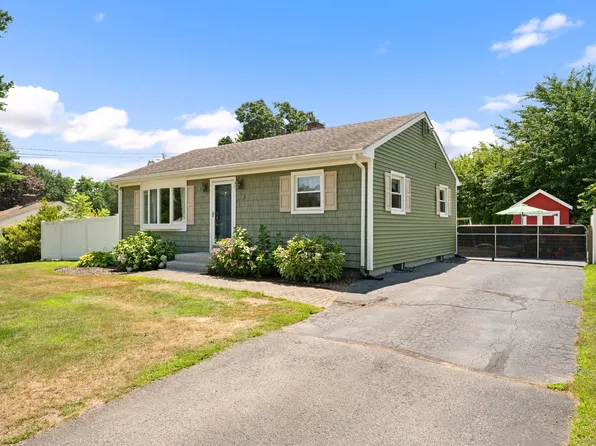 1270 Old Colchester Road, Montville, CT 06370