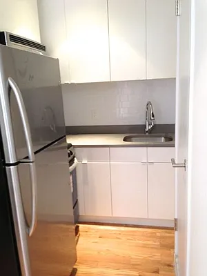 Rented by Veracity NYC LLC | media 38
