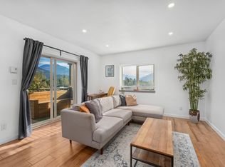 1411 Portage Rd #207, Pemberton, BC V0N 2L1