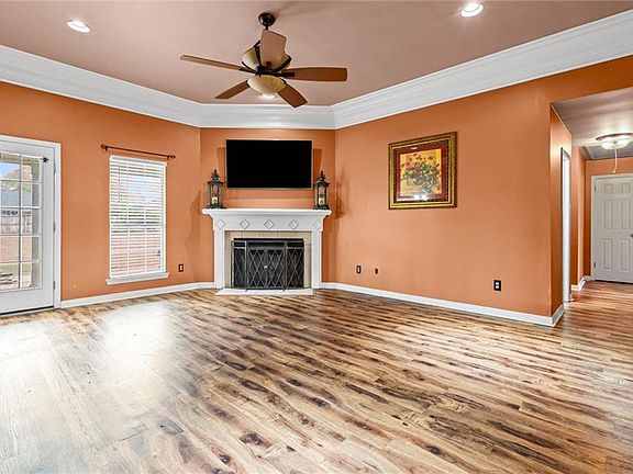 3rd image of 8210 Junior Rd