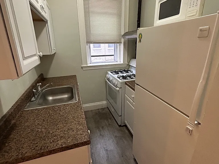1576 Commonwealth Ave #6 — Photo 6