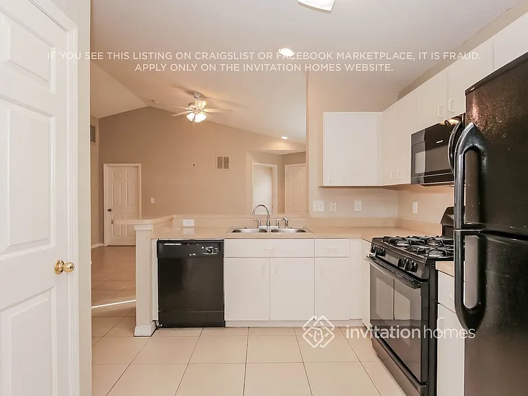 10353 Lakeside Vista Dr — Photo 8