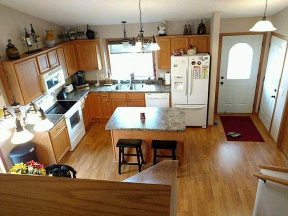 4th image of 822 Deerberry Ct