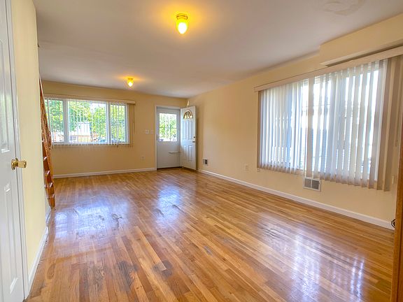 5th image of 216 Lamberts Ln