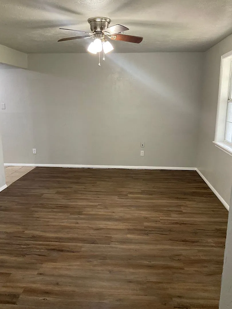 3 Bed 1 Bath Newly Remodeled Home in Del City — Photo 4