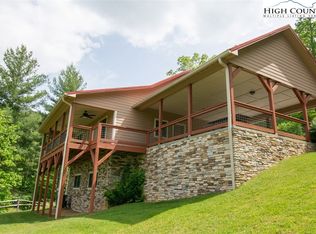 200 Grandfather Pines Dr, Fleetwood, NC 28626
