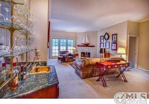 4th image of 4401 Moorpark Way APT 301