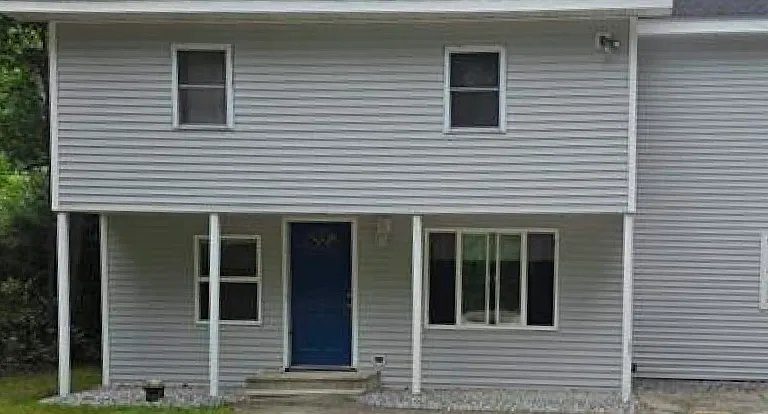 Auburndale Ln — Photo 1
