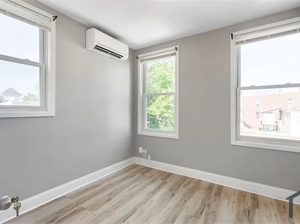 1932 15th St NW Floor 2, Washington, DC 20009