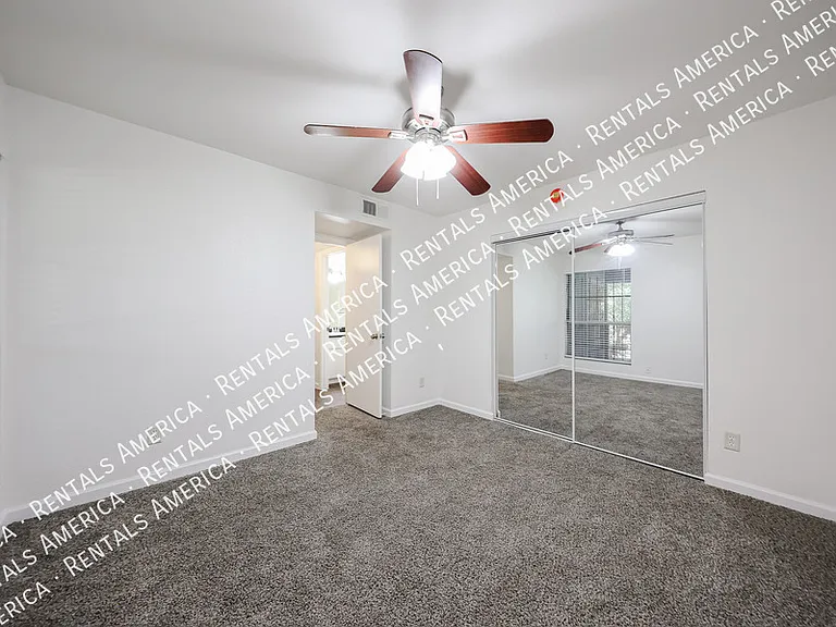 4608 W Maryland Ave #208 — Photo 24