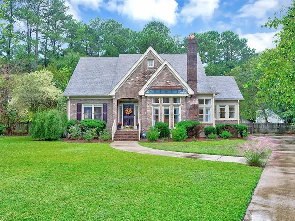 1008 Brassfield Ct, Rocky Mount, NC 27803