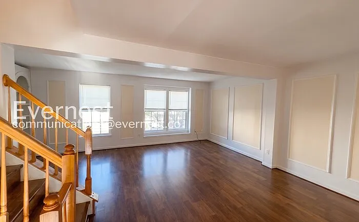 3 bed, 3.0 bath, 1398 sqft, $2,300 — Photo 4