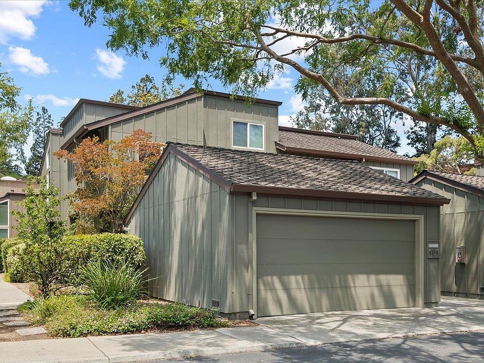 1st image of 101 Willow Hill Ct