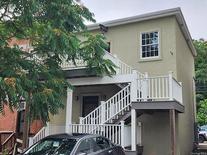 1st image of 5 Wayne Ave