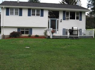 7718 Swamp Rd, Bergen, NY 14416