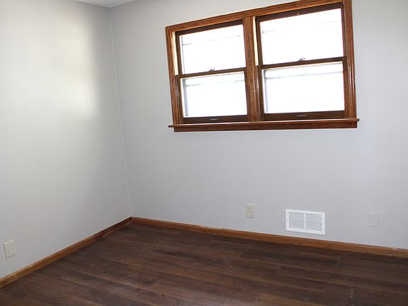 5th image of 747 Tuscarora Ave