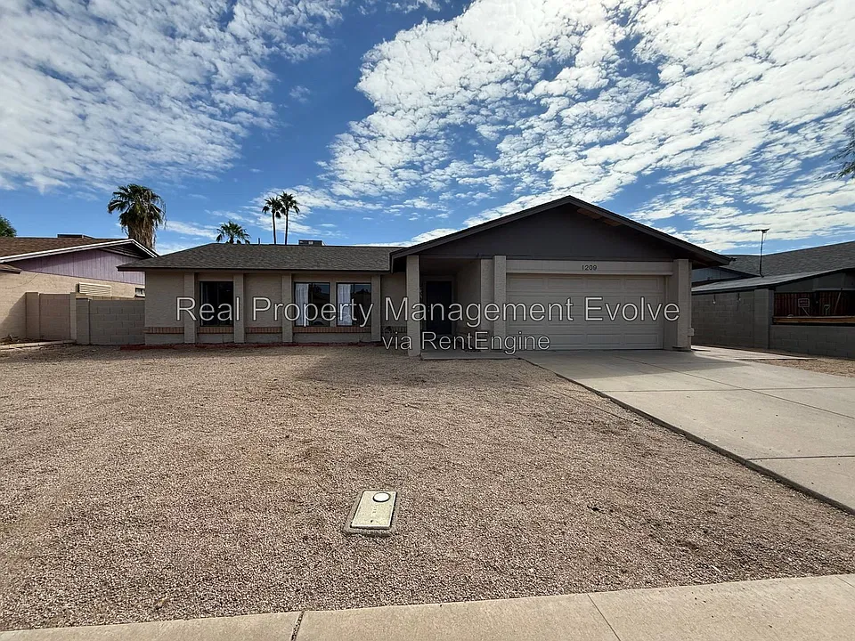 1209 W Marlboro Dr