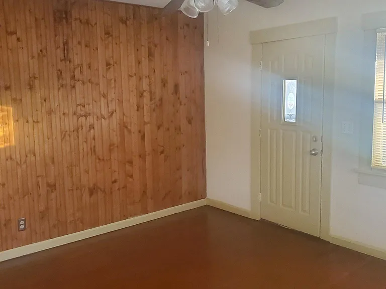 704 S Kentucky St — Photo 3
