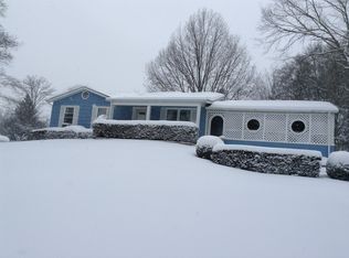 5393 Fern Beach Rd, Saint Louis, MO 63128