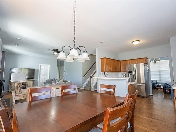 2nd image of 2501 Abbott Oaks Dr