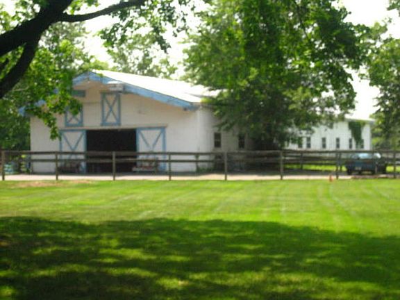 20 stall barn
