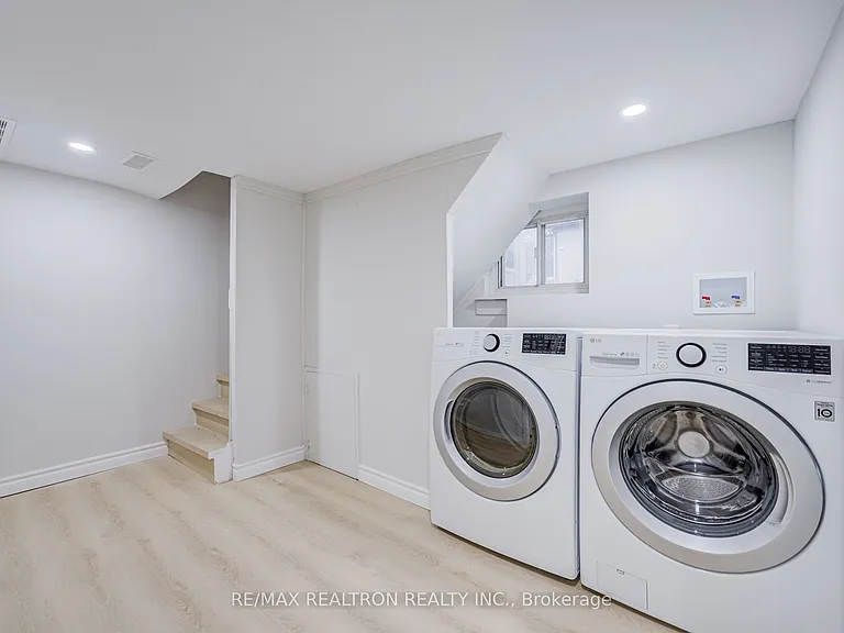 95 Roseview Ave — Photo 21