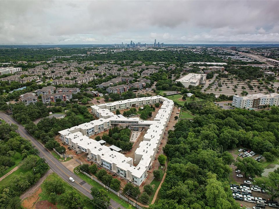 1st image of 604 N Bluff Dr Unit 101