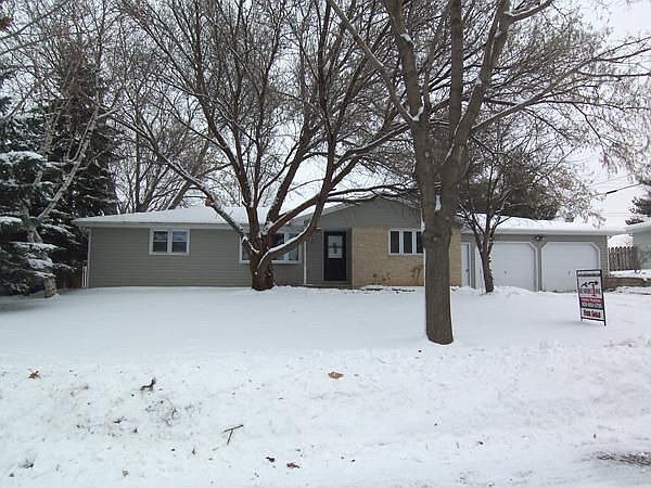 2nd image of 2453 Basswood St