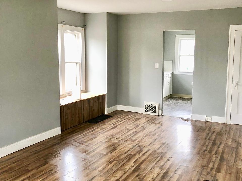 1st image of 1823 Seymour Ave