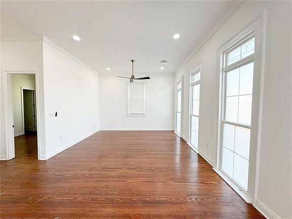 3rd image of 2134 Pauger St