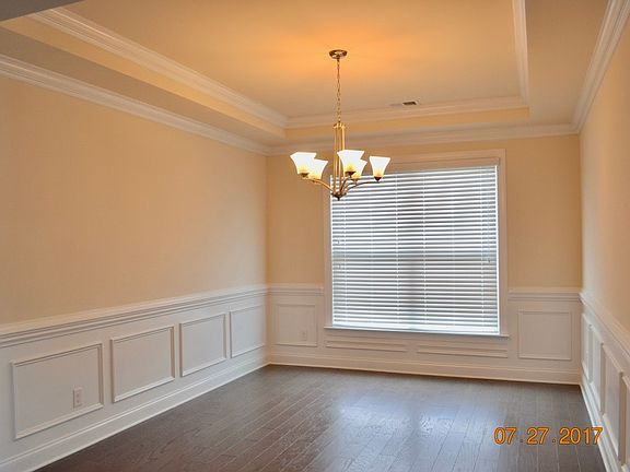 Formal Dining