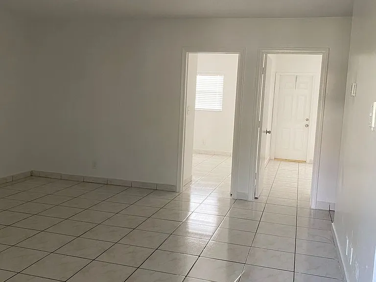 497 NW 40 Ct Oakland Park, FL 33309 — Photo 10